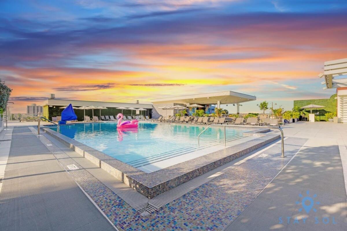 Rooftop Pool - Balcony - Hollywood Beach Broad - Walk Buitenkant foto
